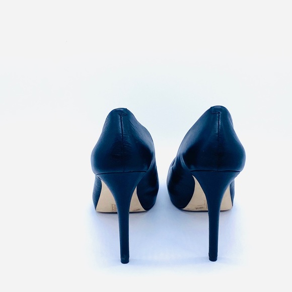 BCBGeneration Black Leather Pumps 4.25” heels brand new size:9 - Picture 4 of 5